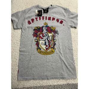 NWT Harry Potter Store Men's Size Small Distressed Gryffindor Crest T-Shirt Gray